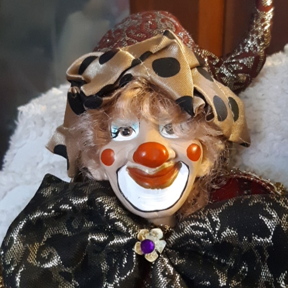 Clown Poseable Doll Seasonal display Red and Green Holiday Season Greetings